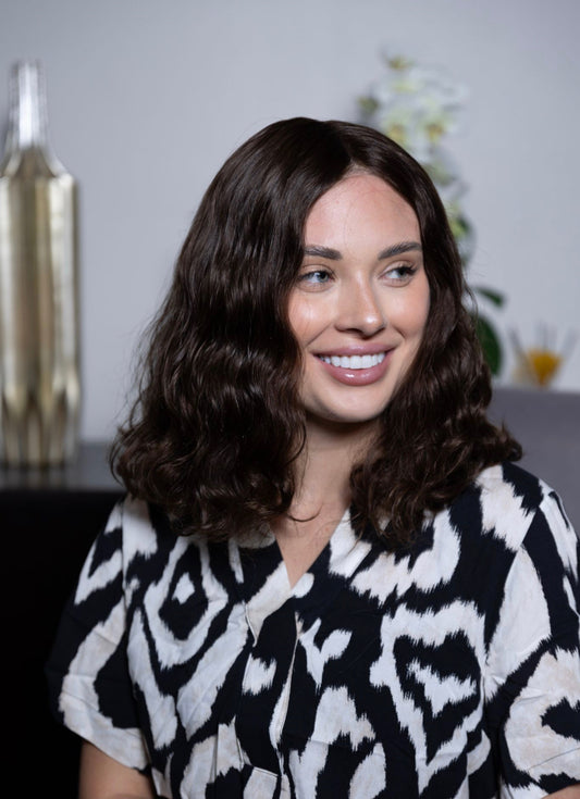 Nat | Wavy Short Human Hair Wig | Easy Styling